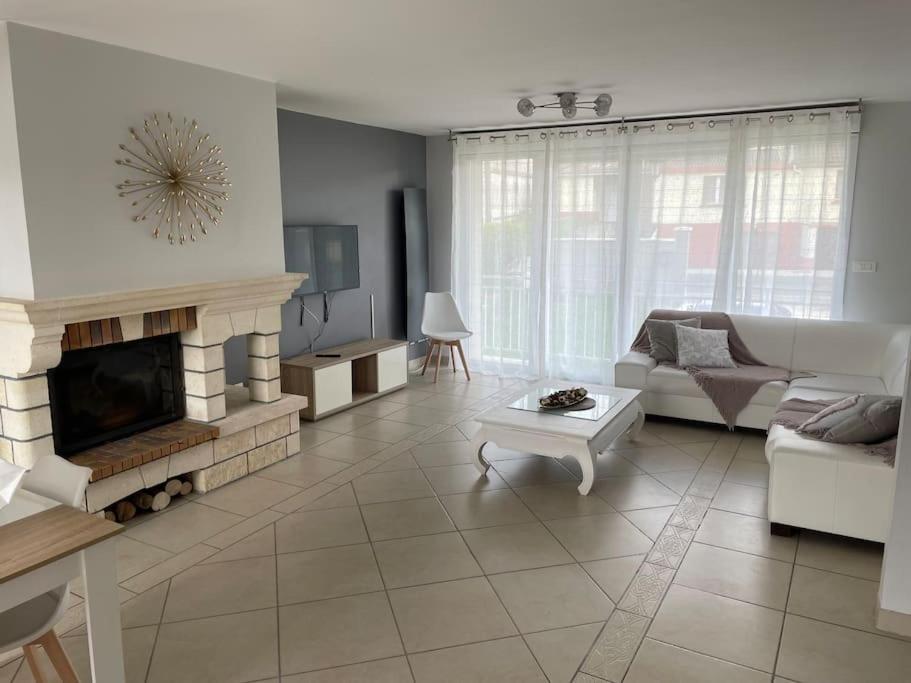 Maison D'Hotes Baslieux-sous-Chatillon 외부 사진